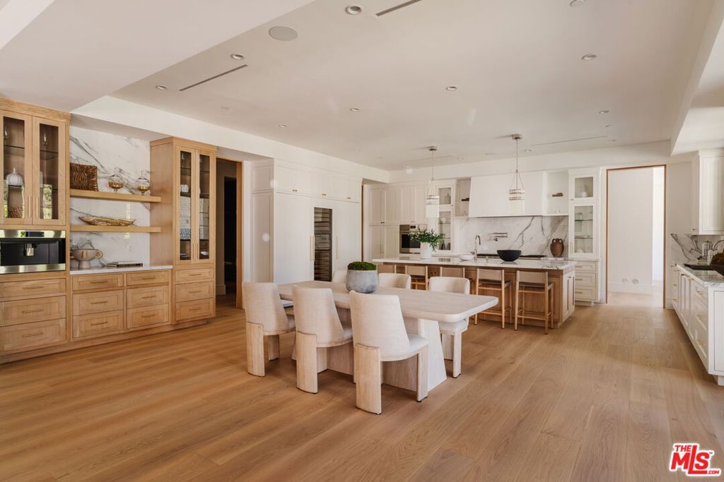 Photo of 13164 Boca De Canon Lane, Los Angeles, CA 90049 (MLS # 25606753)