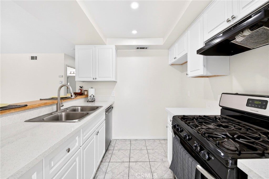 2324 Lillyvale Avenue 143, Los Angeles CA 90032