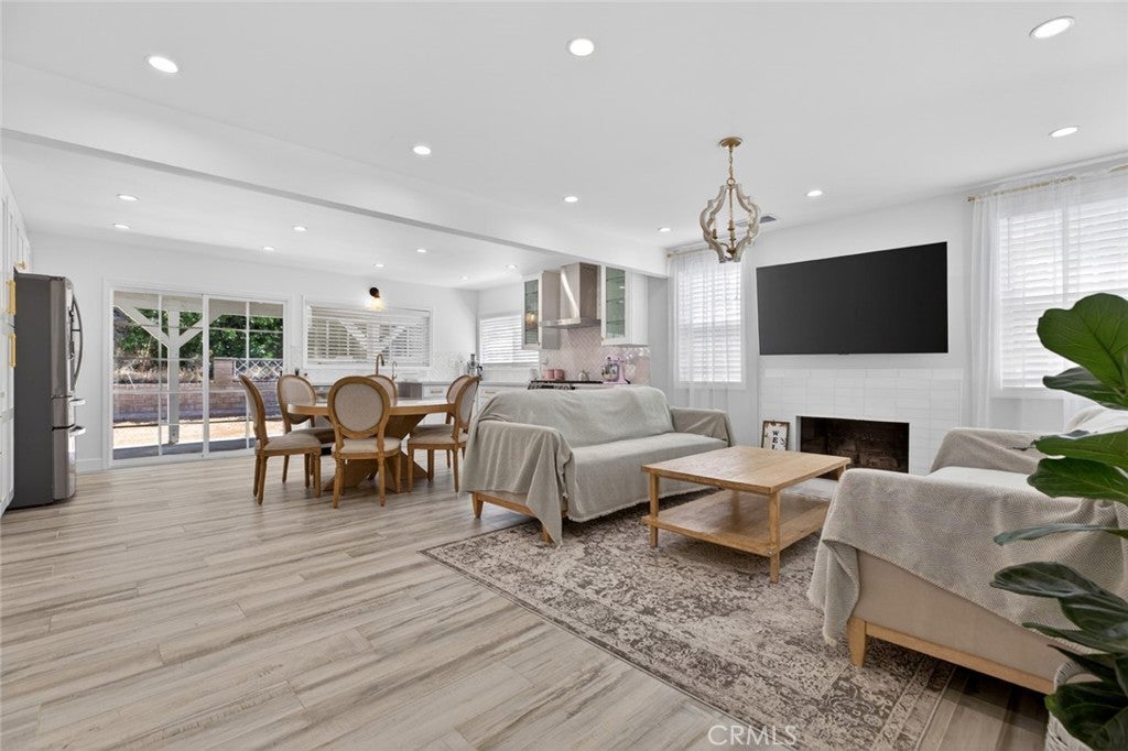 30300 Jasmine Valley