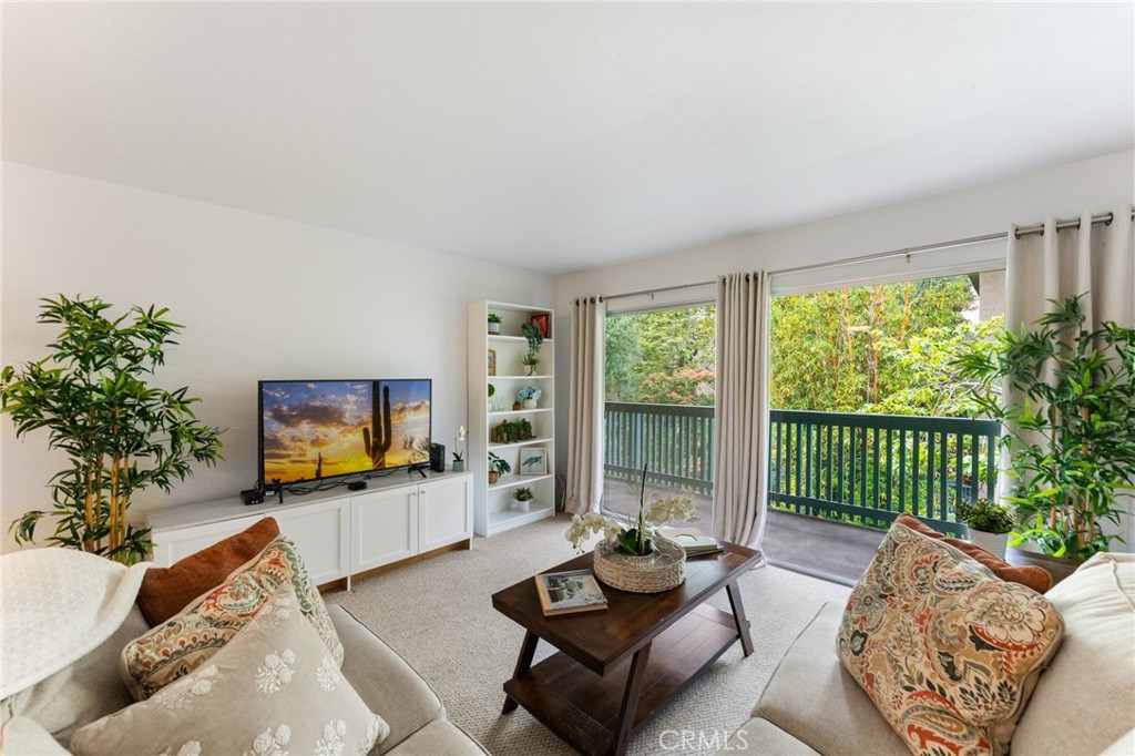 424 N Bellflower Boulevard 304