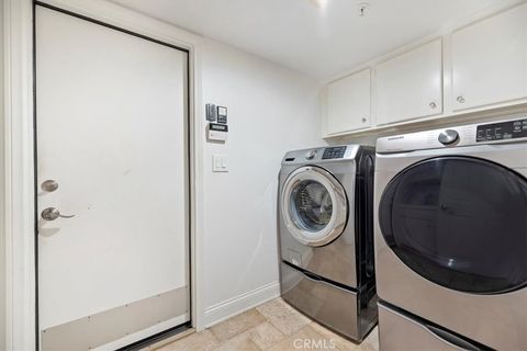 Tiny photo for 2310 Crown Point Court, Oxnard, CA 93036 (MLS # IV25267520)