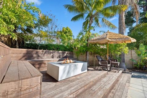 Tiny photo for 2310 Crown Point Court, Oxnard, CA 93036 (MLS # IV25267520)