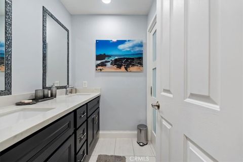 Tiny photo for 2310 Crown Point Court, Oxnard, CA 93036 (MLS # IV25267520)