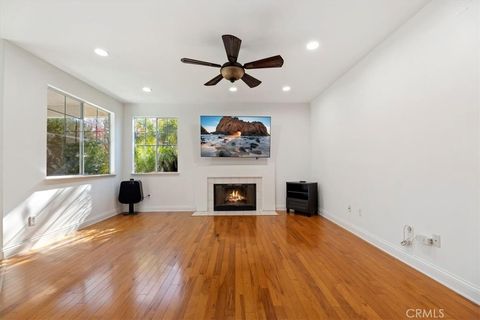 Tiny photo for 2310 Crown Point Court, Oxnard, CA 93036 (MLS # IV25267520)