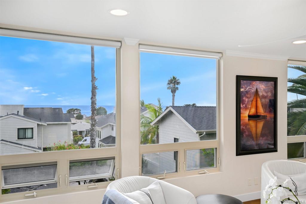 935 Genter St 306