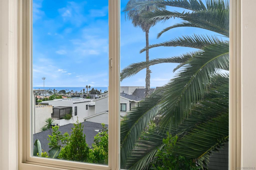 935 Genter St 306