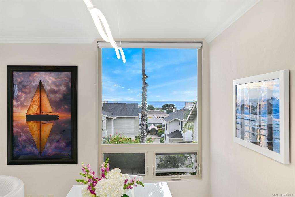 935 Genter St 306
