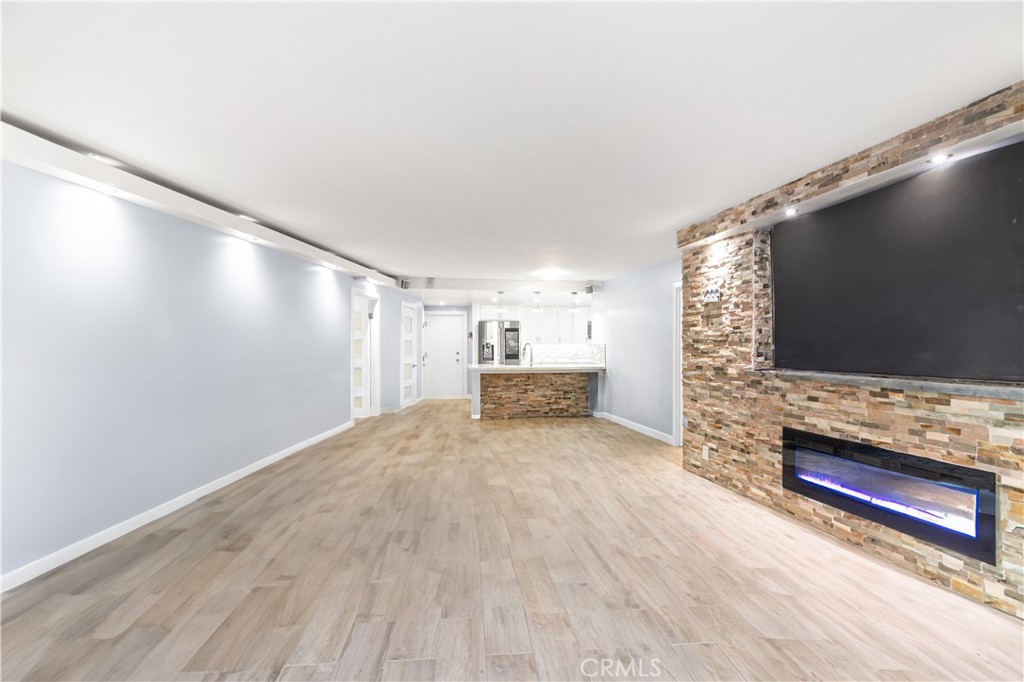 International Towers (ITT) - Residential