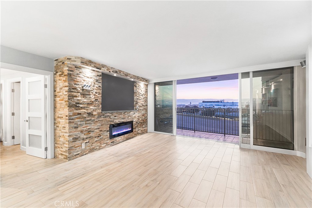 International Towers (ITT) - Residential