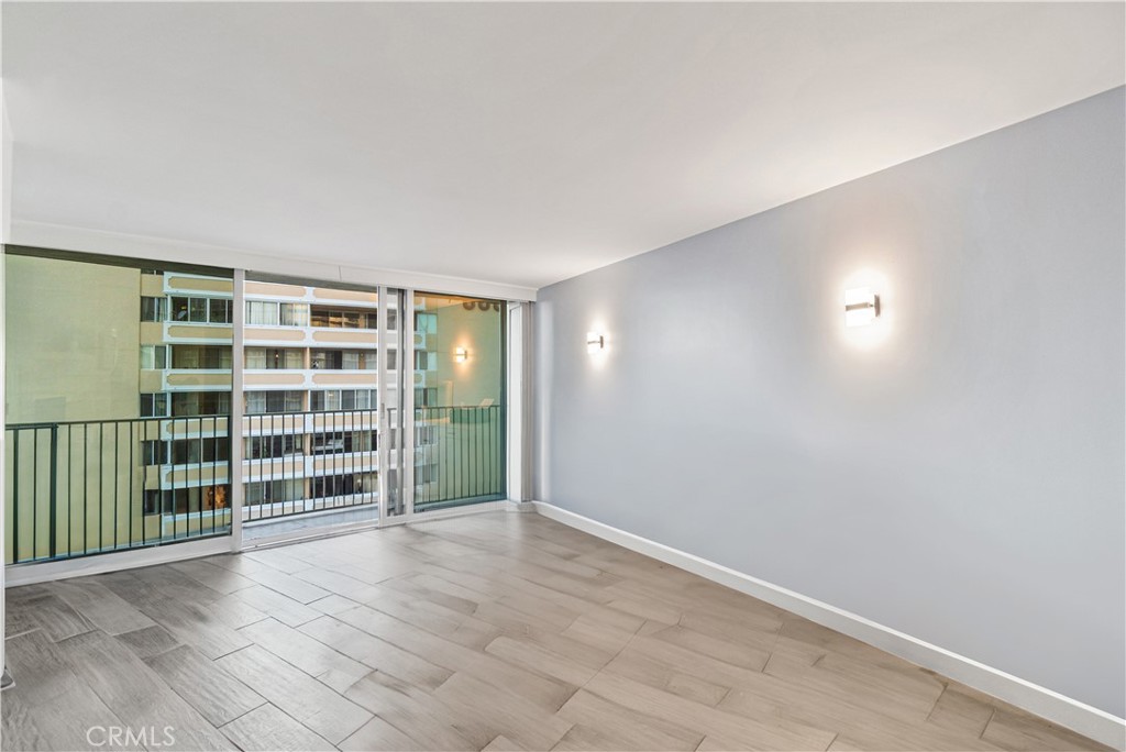 International Towers (ITT) - Residential