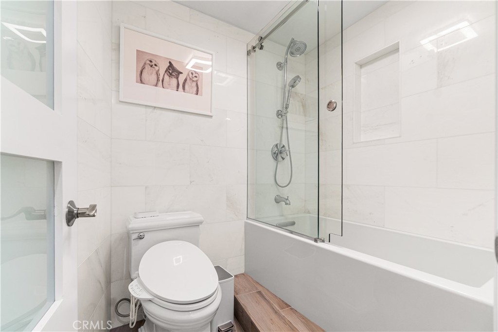 International Towers (ITT) - Residential