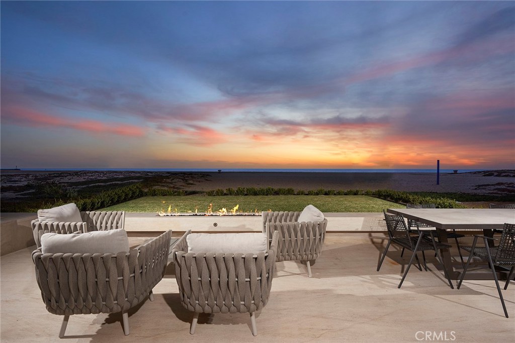 2108 E Oceanfront
