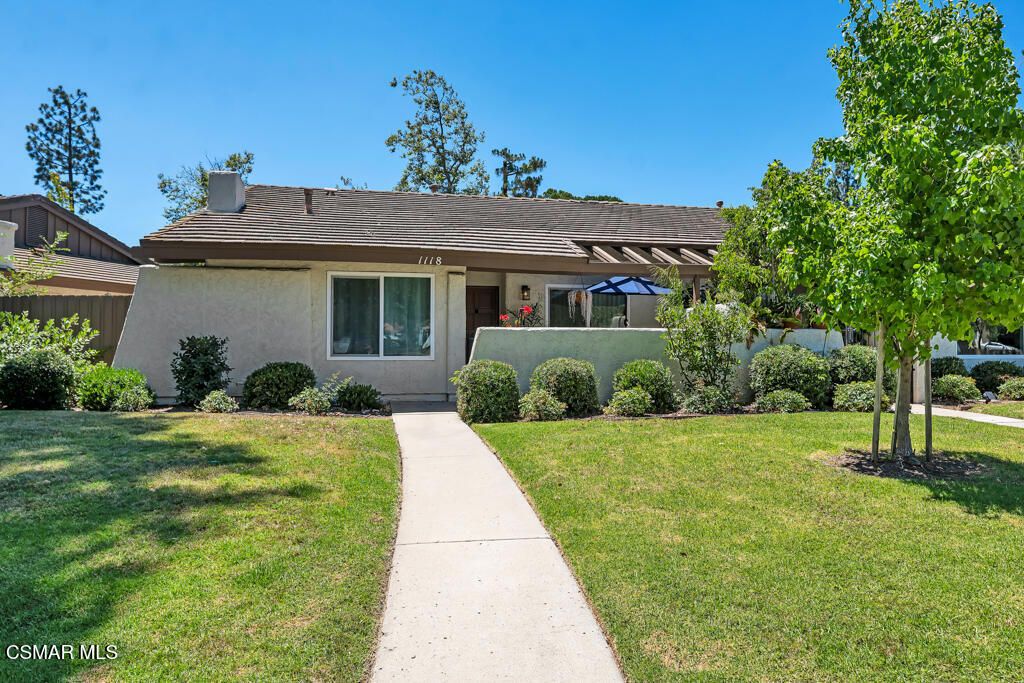 Photo of 1118 Bright Glen Circle, Westlake Village, CA 91361 (MLS # 225005166)