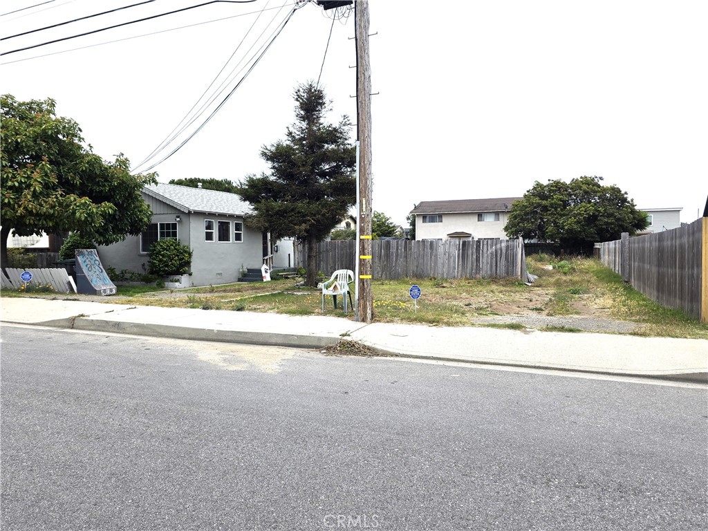 557 S 10th