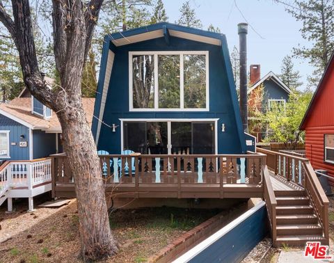 Photo of 429 Arroyo Drive, Big Bear, CA 92315 (MLS # 26806235)