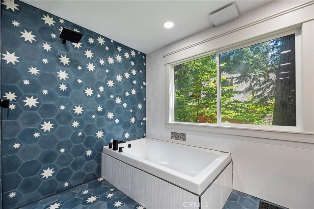 Twin Peaks (TWIN) - Residential