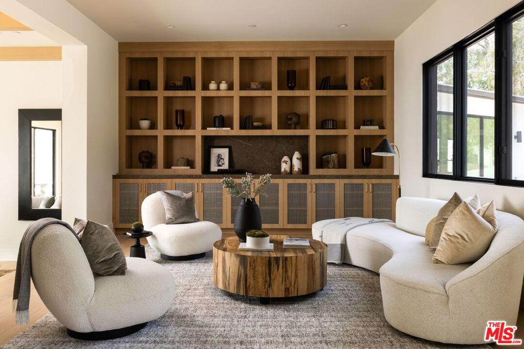 Photo of 29924 Harvester Road, Malibu, CA 90265 (MLS # 26672875)