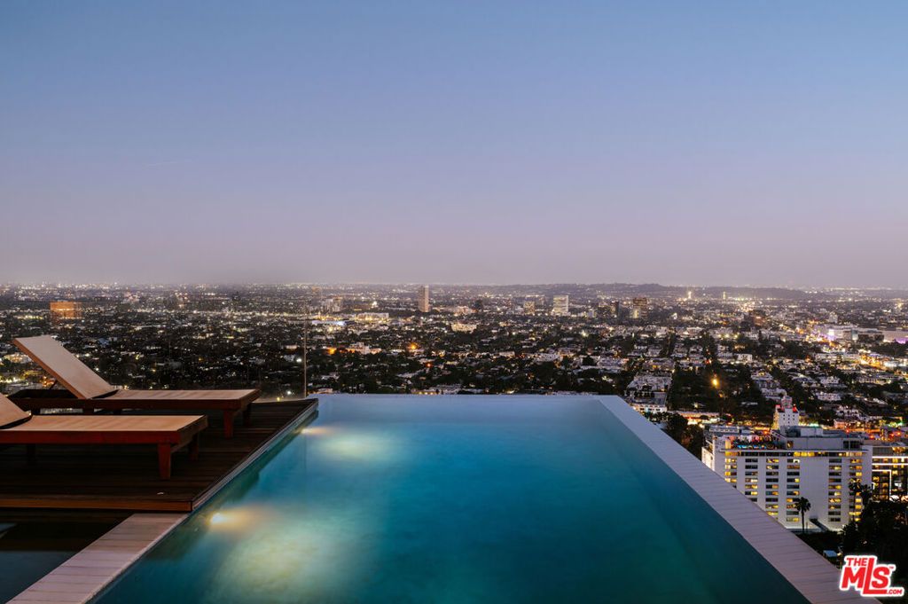 Photo of 8404 Franklin Avenue, Los Angeles, CA 90069 (MLS # 25615011)