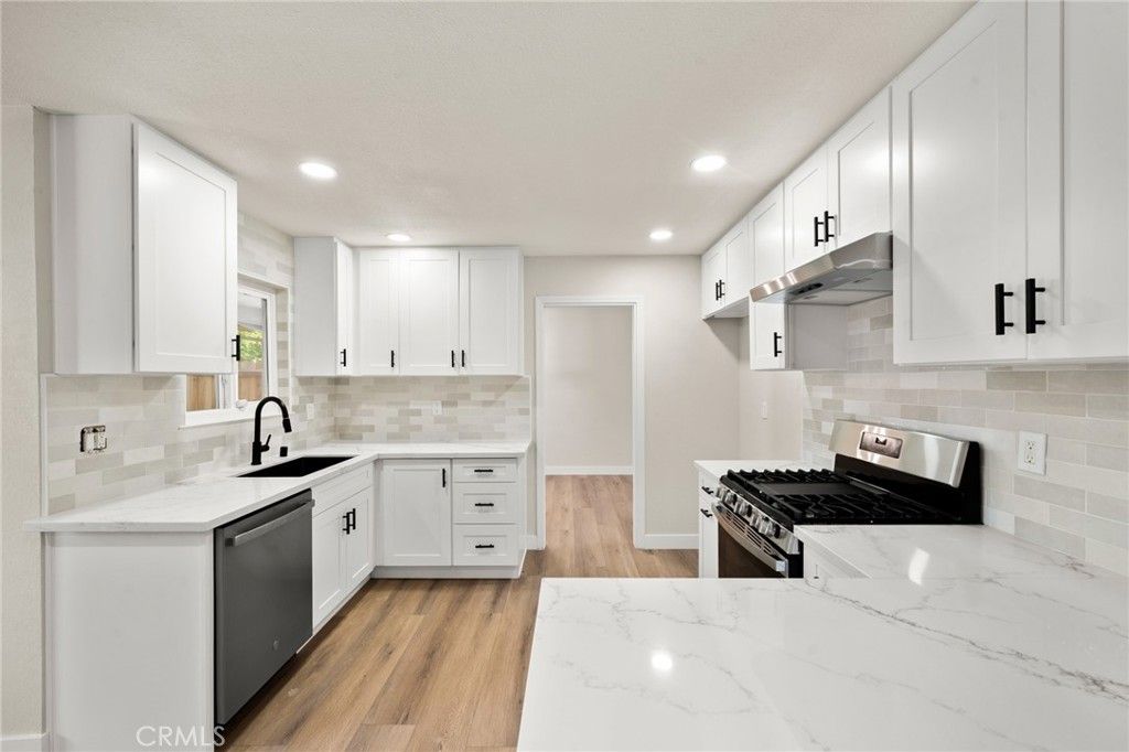 Photo of 4613 Hayford Way, Sacramento, CA 95842 (MLS # SC26058148)