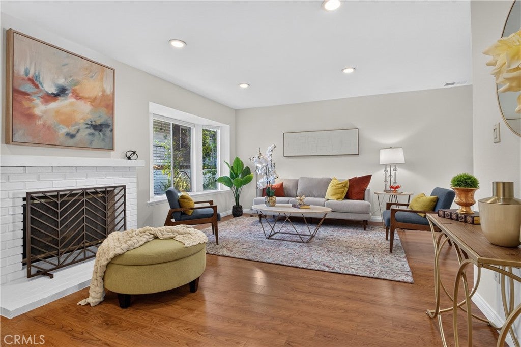 20730 Devonshire D