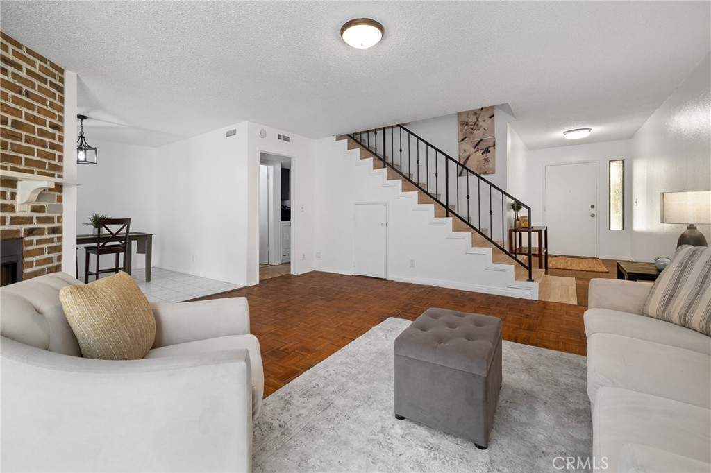 13534 Cordary Avenue 14