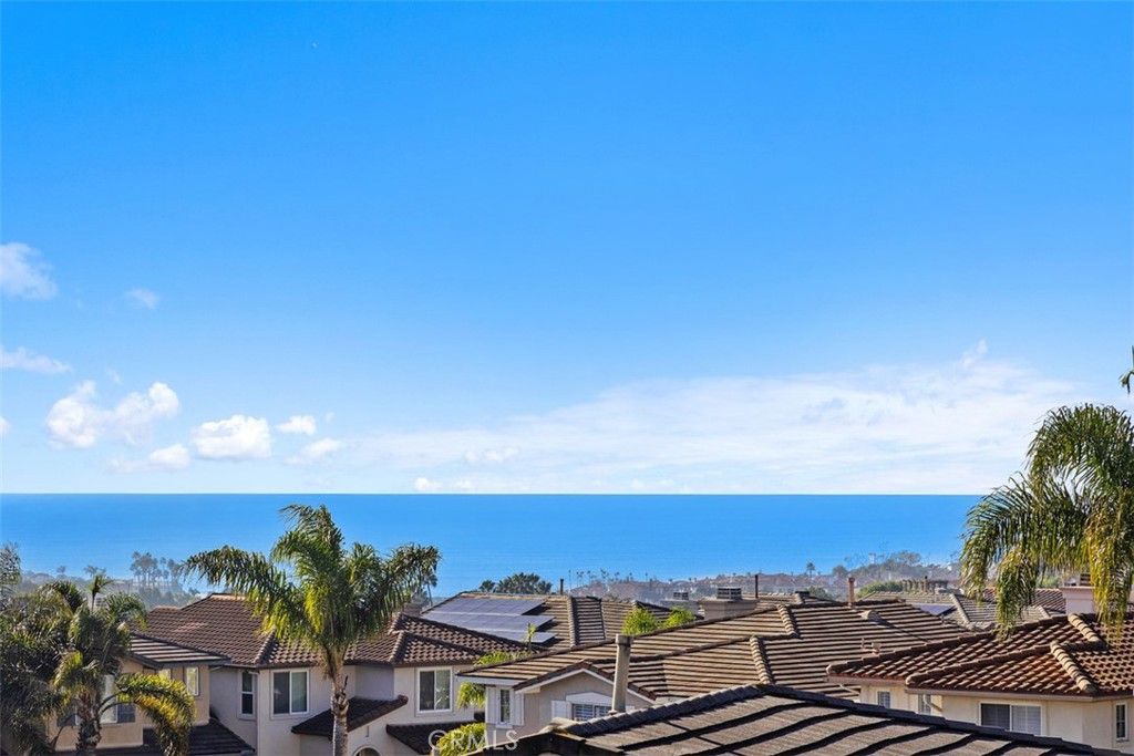 Photo of 3 Imperatrice, Dana Point, CA 92629 (MLS # OC25275400)