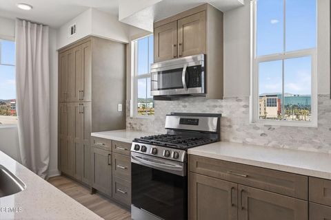 Tiny photo for 2850 Wagon Wheel Rd #402, Oxnard, CA 93036 (MLS # V1-35273)