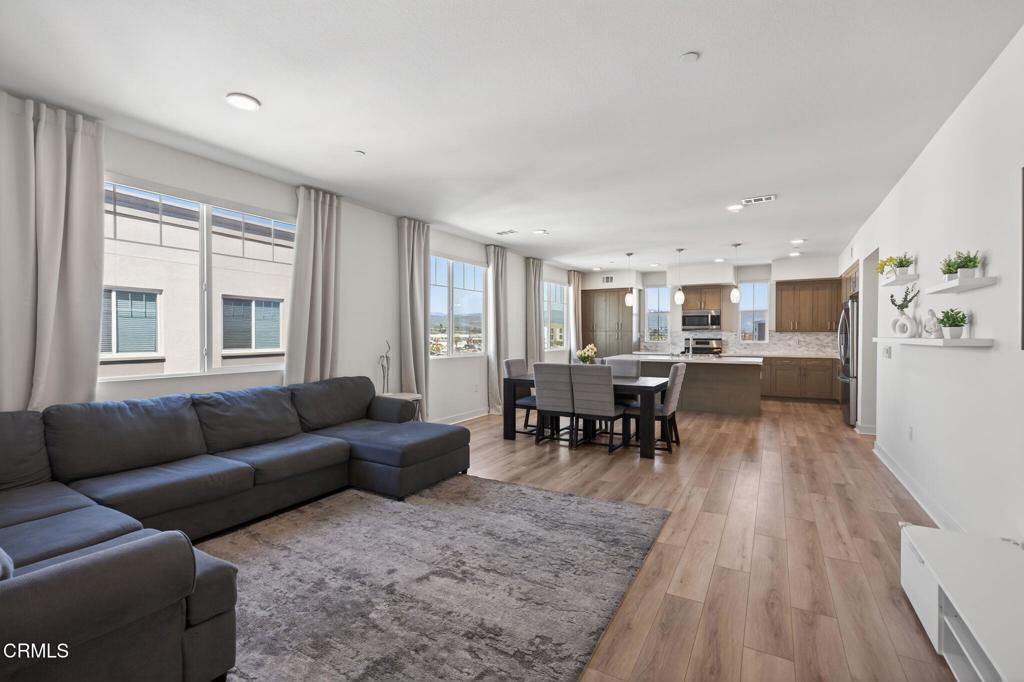 2850 Wagon Wheel 402