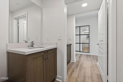 Tiny photo for 2850 Wagon Wheel Rd #402, Oxnard, CA 93036 (MLS # V1-35273)