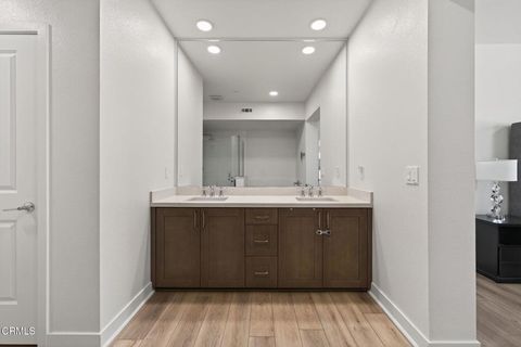Tiny photo for 2850 Wagon Wheel Rd #402, Oxnard, CA 93036 (MLS # V1-35273)