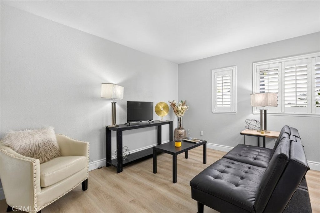 12972 Sycamore Village
