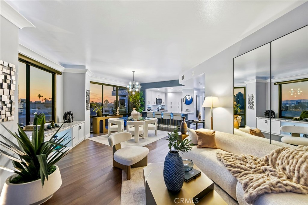 1310 E Ocean Boulevard 502