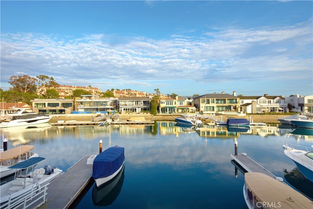 Photo of 8 Linda Isle Isle, Newport Beach, CA 92660 (MLS # NP25265139)