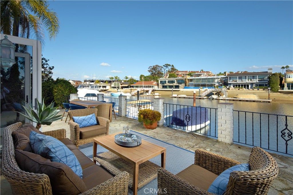 Photo of 8 Linda Isle Isle, Newport Beach, CA 92660 (MLS # NP25265139)