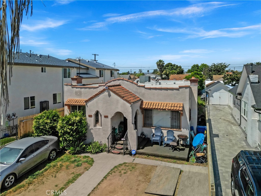 4227 Walton Avenue
