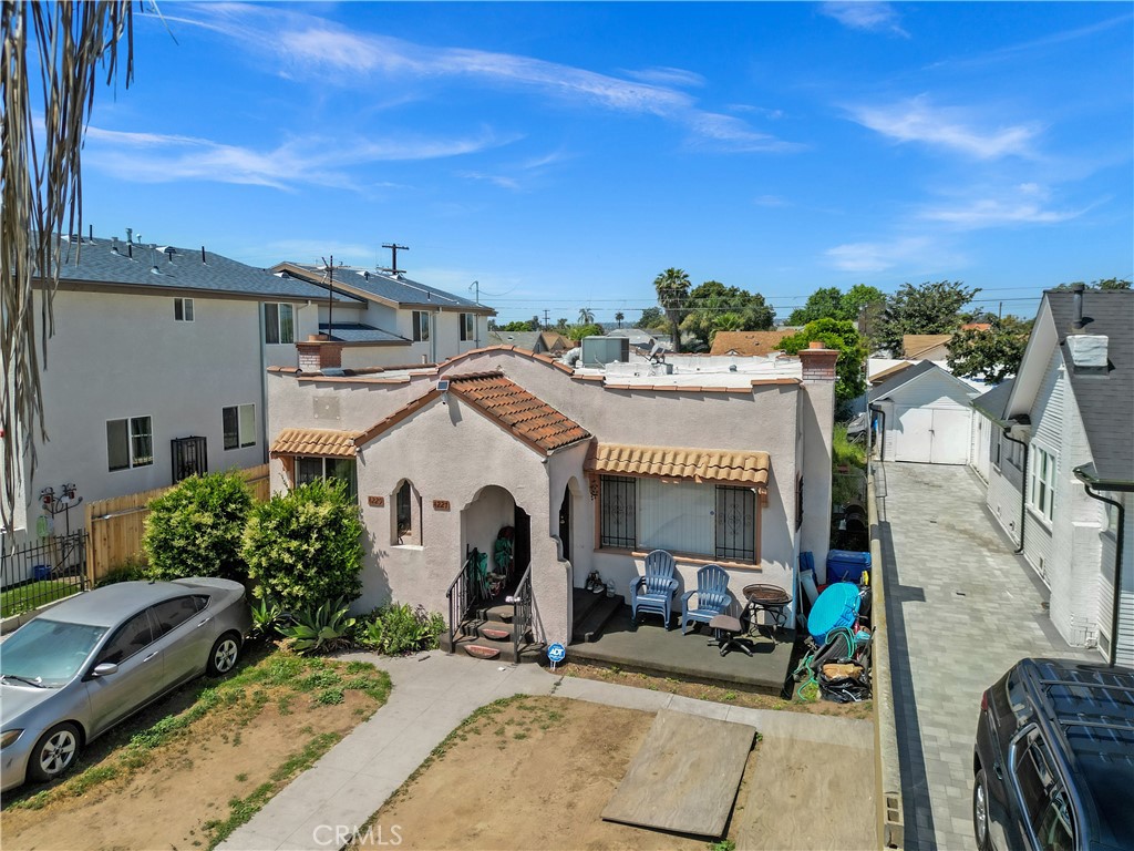 4227 Walton Avenue
