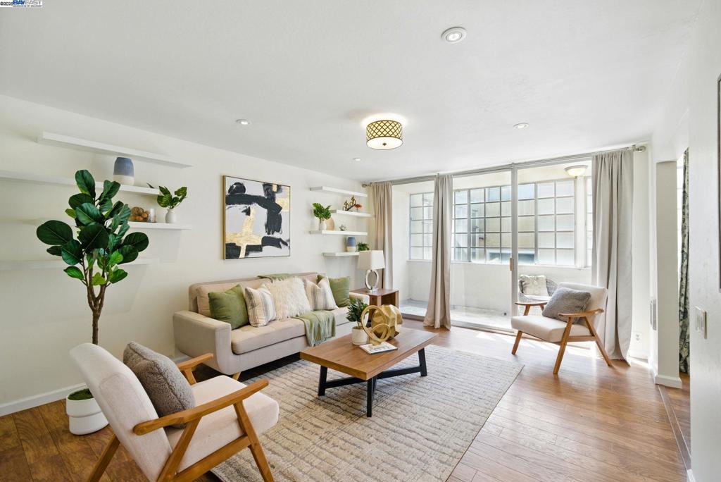 ADAMS POINT - Residential