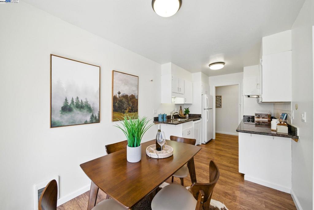 ADAMS POINT - Residential