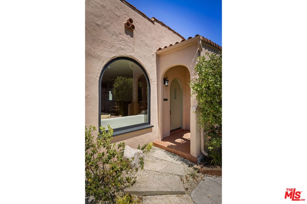 1415 Murray Drive, Los Angeles CA 90026