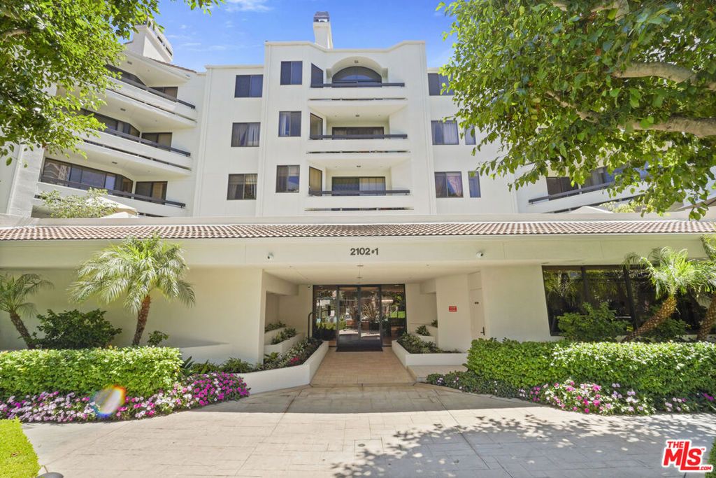 Photo of 2102 Century Park Lane #210, Los Angeles, CA 90067 (MLS # 25581347)