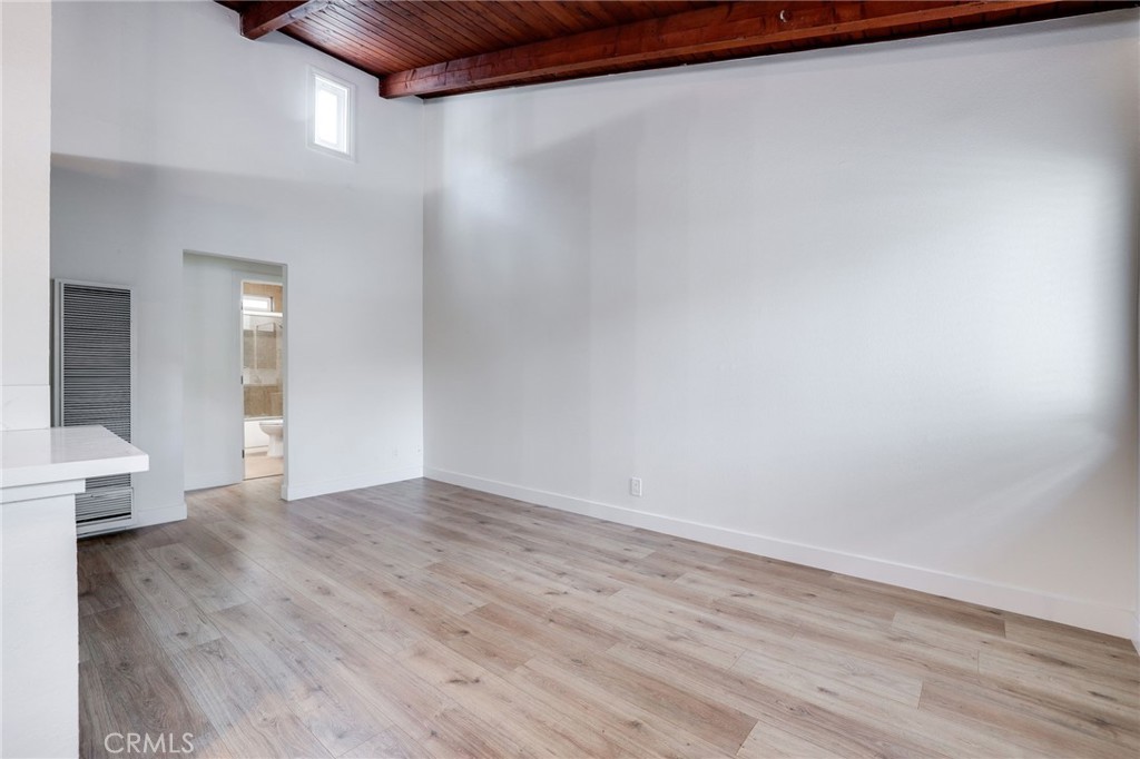 5500 Terrace Boulevard C330