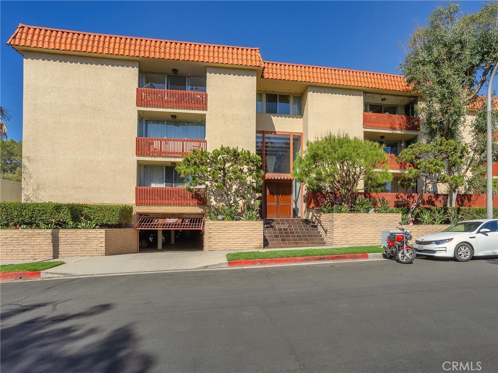5875 Doverwood Drive