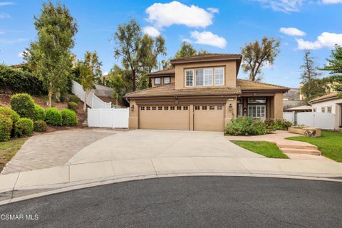 Photo of 1909 Bentley Place, Simi Valley, CA 93065 (MLS # 226004482)