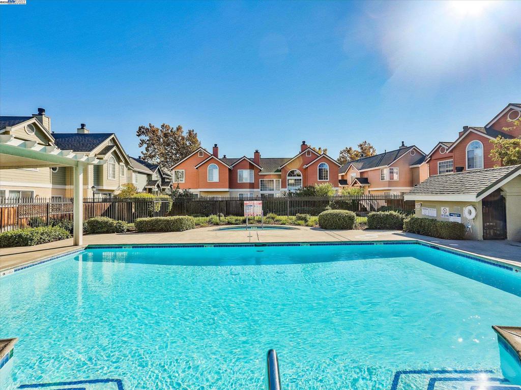 CORDELIA VILL - Residential