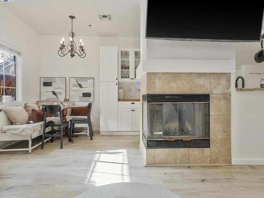 CORDELIA VILL - Residential