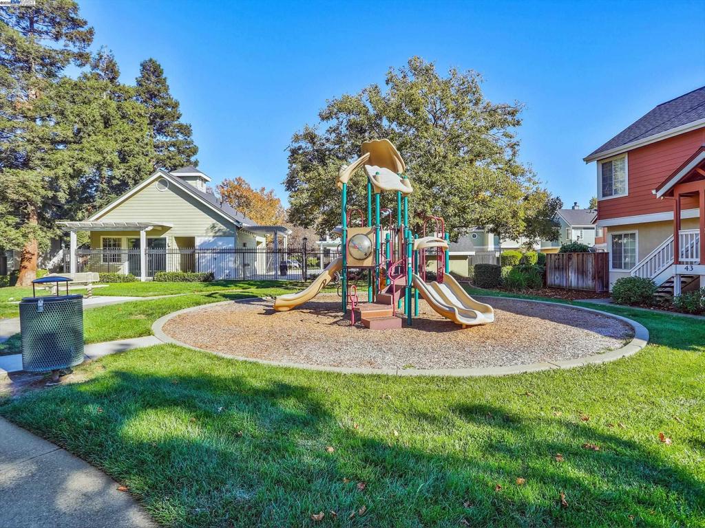 CORDELIA VILL - Residential