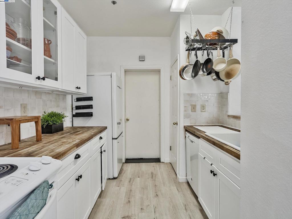 CORDELIA VILL - Residential