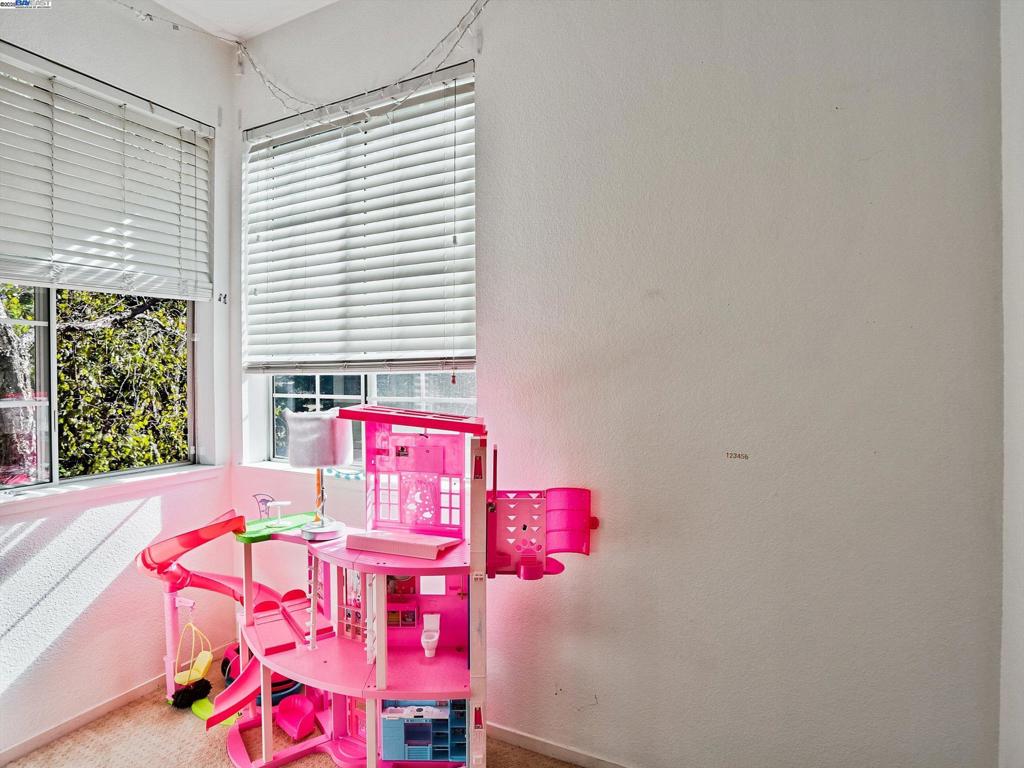 CORDELIA VILL - Residential