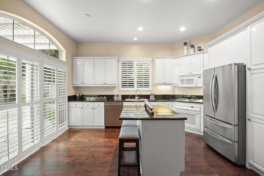 Camarillo, California 93010, United States, 4 Bedrooms Bedrooms, ,2 BathroomsBathrooms,Residential,Active,161189