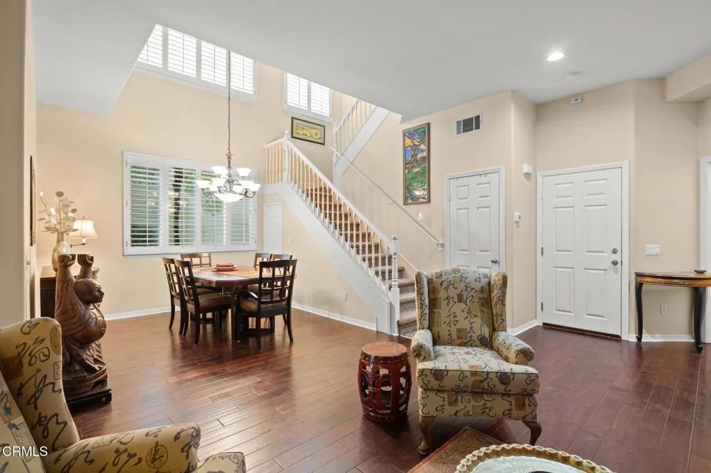 Camarillo, California 93010, United States, 4 Bedrooms Bedrooms, ,2 BathroomsBathrooms,Residential,Active,161189